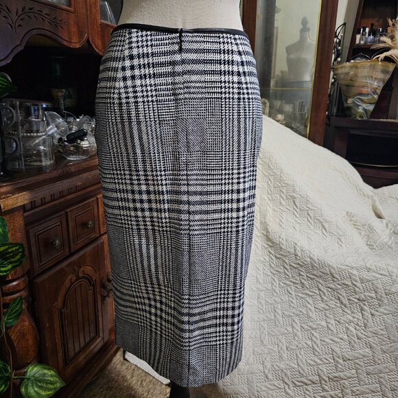 J. McLaughlin Plaid Pencil/Midi Skirt - Picture 3 of 12